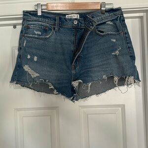 The mom shorts high rise Abercrombie light blue shorts 32/14